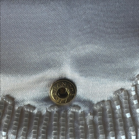 Chic White Wristlet Clutch with Intricate Design - Picture 6 of 10